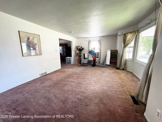 3305 Inverary Drive, Lansing, MI 48911