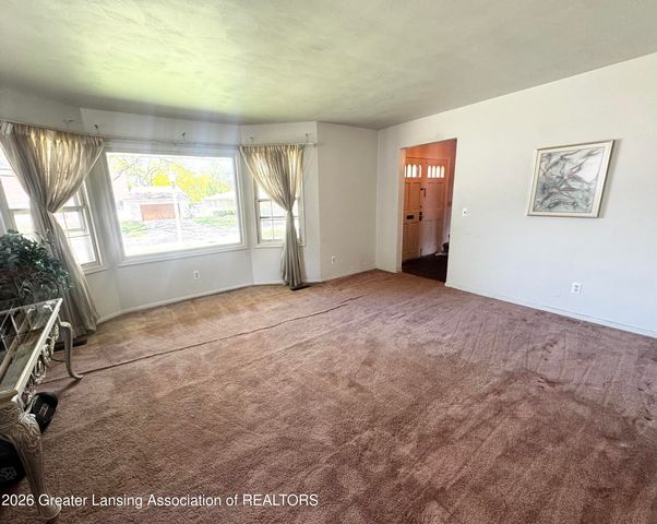 3305 Inverary Drive, Lansing, MI 48911