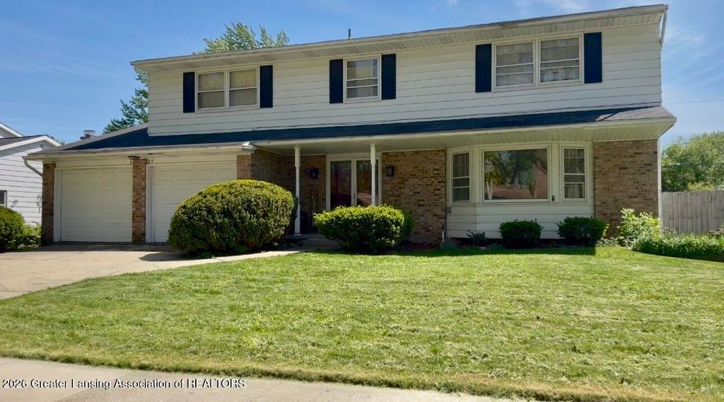 3305 Inverary Drive, Lansing, MI 48911