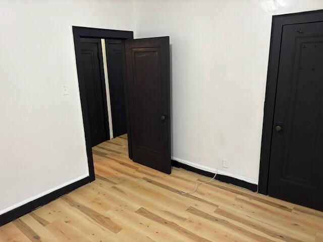 915 N 24th STREET, Milwaukee, WI 53233