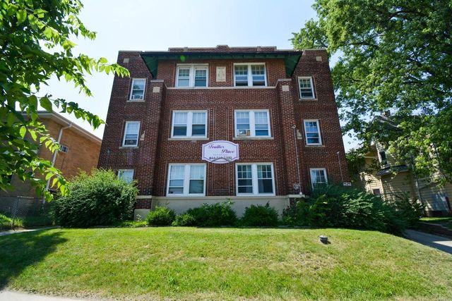 915 N 24th STREET, Milwaukee, WI 53233