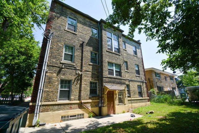 915 N 24th STREET, Milwaukee, WI 53233