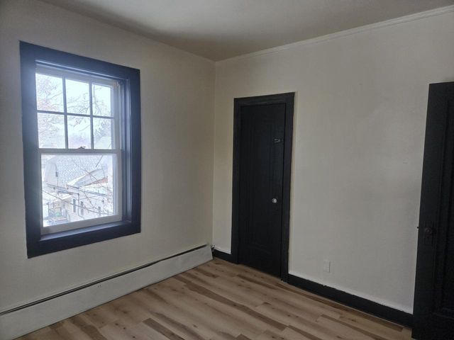 915 N 24th STREET, Milwaukee, WI 53233