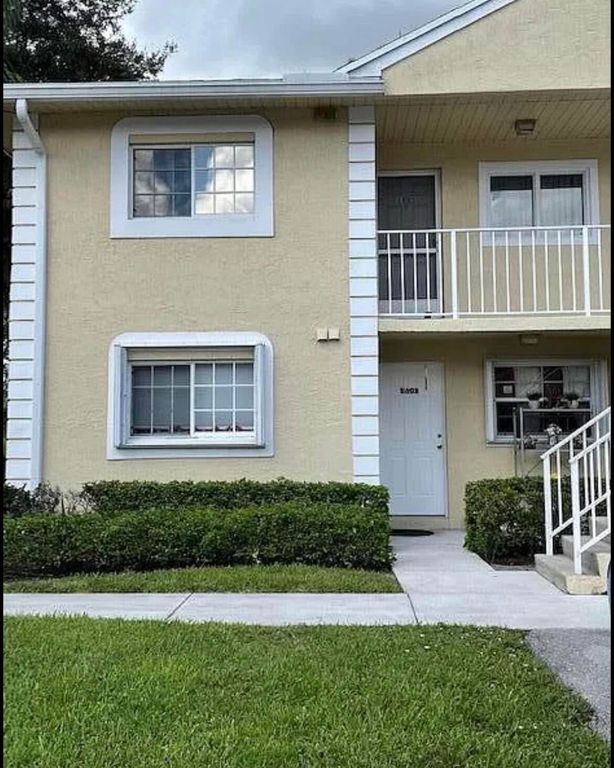1605 Palm Beach Trace Drive, Royal Palm Beach, FL 33411
