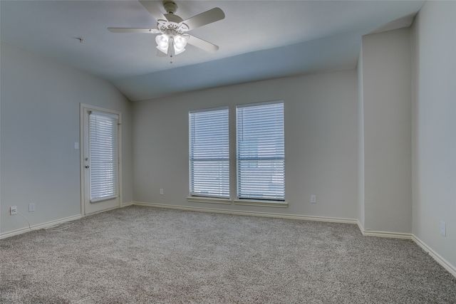 2415 Stutz Drive C, Dallas, TX 75235