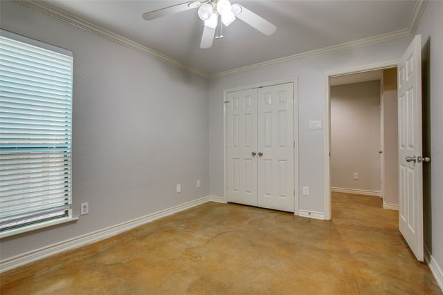 2415 Stutz Drive C, Dallas, TX 75235
