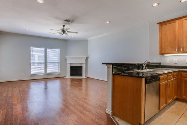 2415 Stutz Drive C, Dallas, TX 75235