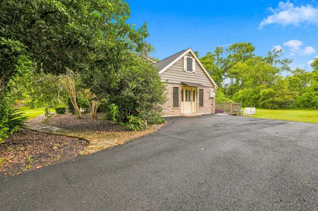 106 Plater Court, Thibodaux, LA 70301