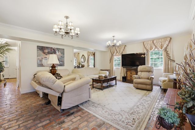 106 Plater Court, Thibodaux, LA 70301