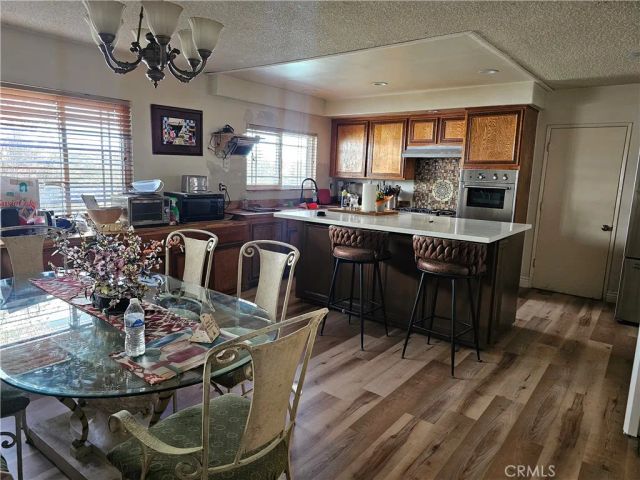 7349 Zombar, Los Angeles, CA 91406