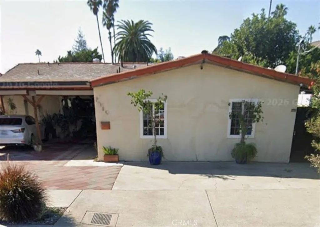 7349 Zombar, Los Angeles, CA 91406