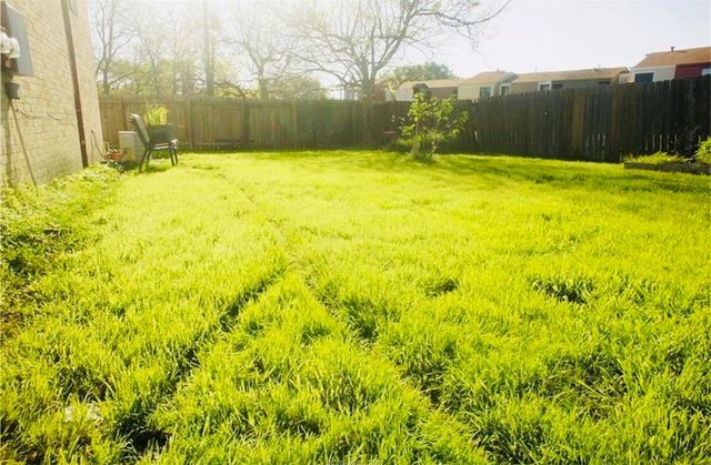 1409 Hawk Tree Drive, College Station, TX 77845