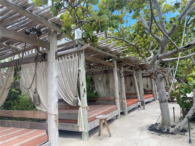 2301 Collins Ave 840, Miami Beach, FL 33139