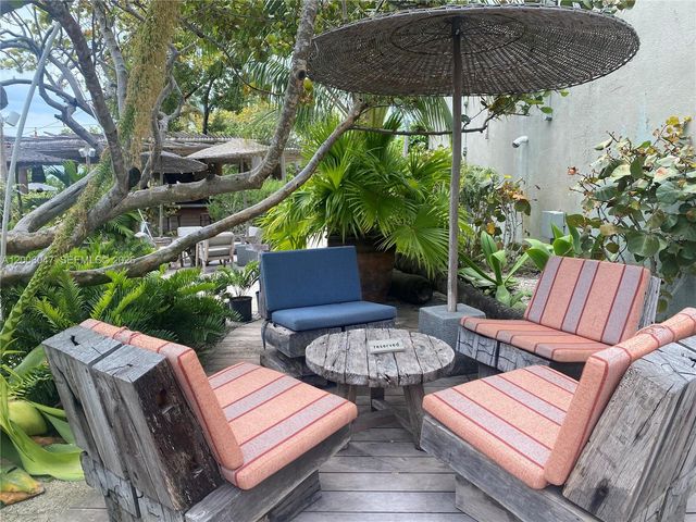 2301 Collins Ave 840, Miami Beach, FL 33139