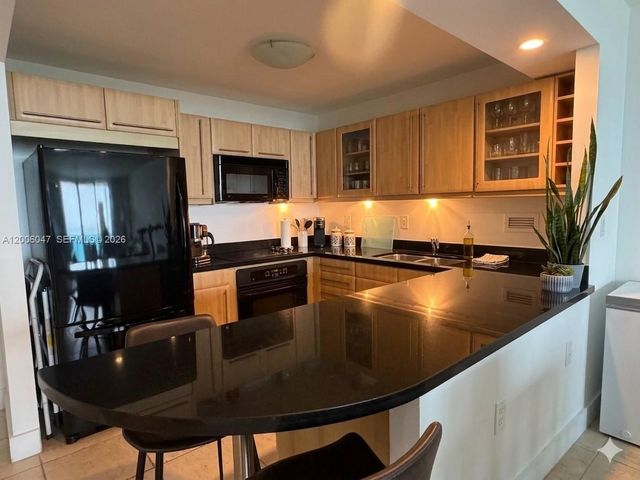 2301 Collins Ave 840, Miami Beach, FL 33139