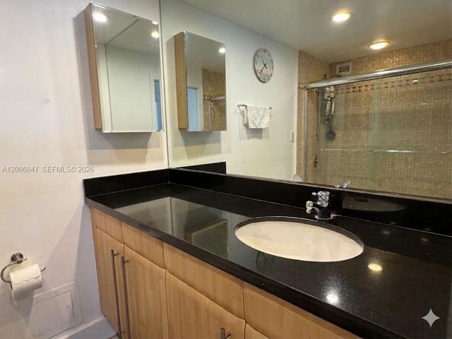 2301 Collins Ave 840, Miami Beach, FL 33139