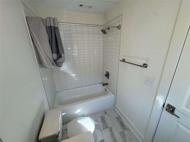 2442 MILLS Bend, Decatur, GA 30034