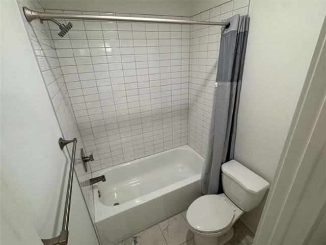 2442 MILLS Bend, Decatur, GA 30034