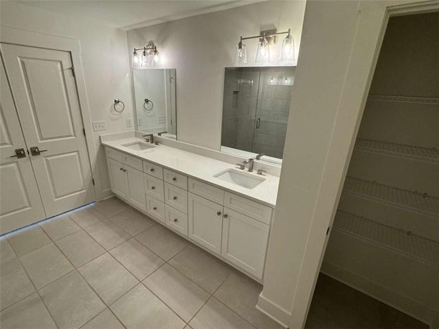 2442 MILLS Bend, Decatur, GA 30034