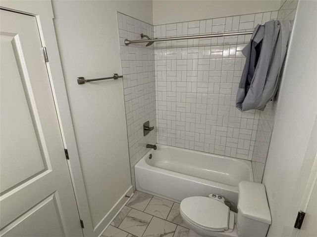 2442 MILLS Bend, Decatur, GA 30034