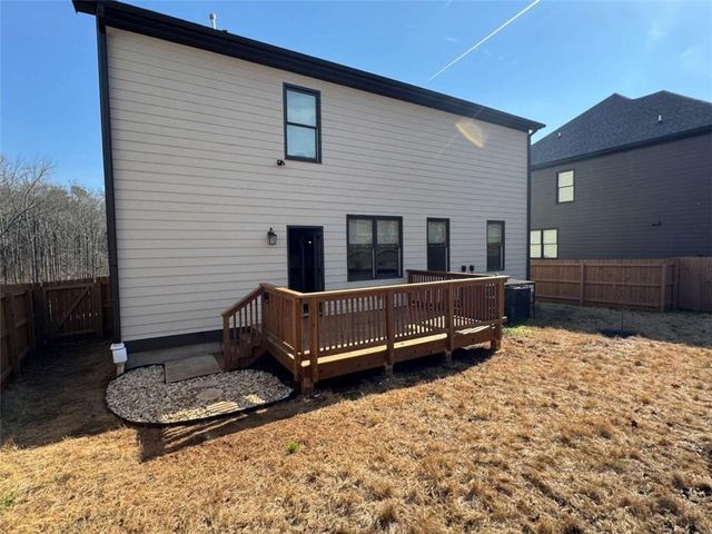 2442 MILLS Bend, Decatur, GA 30034