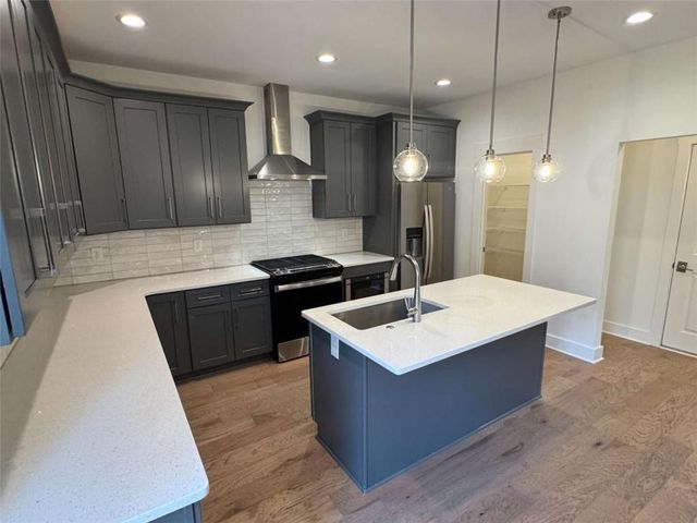 2442 MILLS Bend, Decatur, GA 30034