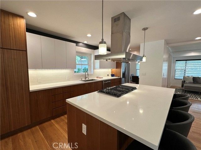 5301 Ethel Avenue, Sherman Oaks, CA 91401