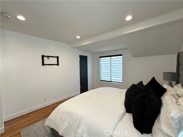 5301 Ethel Avenue, Sherman Oaks, CA 91401