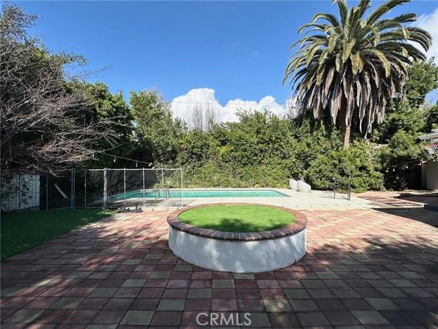 5301 Ethel Avenue, Sherman Oaks, CA 91401