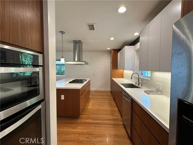 5301 Ethel Avenue, Sherman Oaks, CA 91401