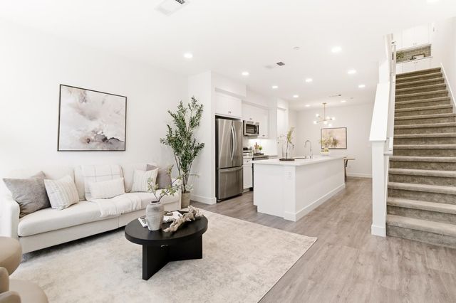 1249 Edgewood Way, South San Francisco, CA 94080