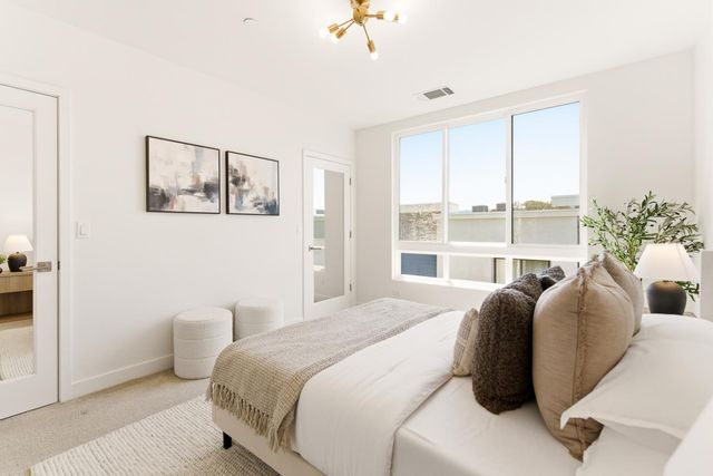1249 Edgewood Way, South San Francisco, CA 94080