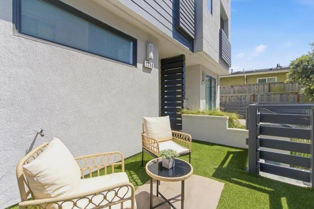 1249 Edgewood Way, South San Francisco, CA 94080