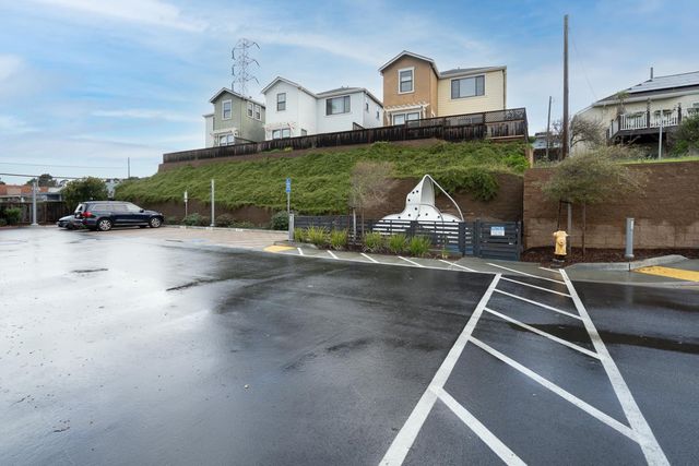 1249 Edgewood Way, South San Francisco, CA 94080