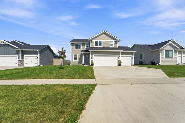 108 13th Street NW, Bondurant, IA 50035