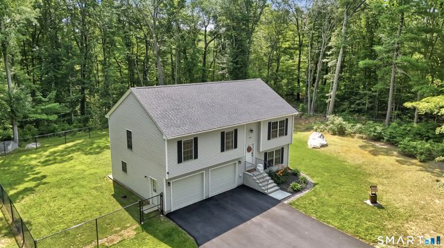 845 Old Colchester Road, Montville, CT 06370