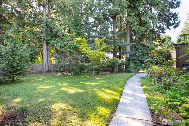 450 Wood Creek Drive, Lynden, WA 98264