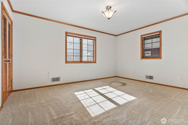 450 Wood Creek Drive, Lynden, WA 98264