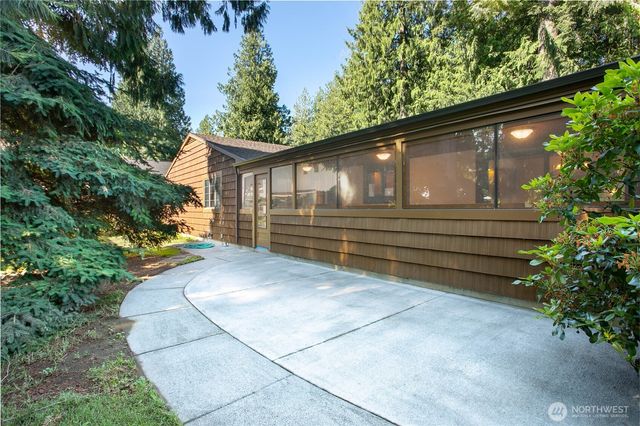 450 Wood Creek Drive, Lynden, WA 98264