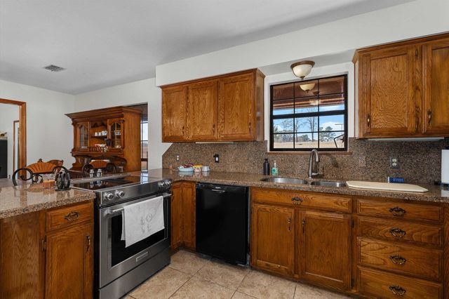 10698 N CR 173 N, Overton, TX 75684