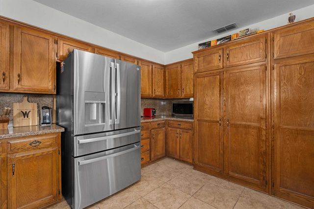 10698 N CR 173 N, Overton, TX 75684