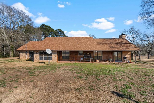 10698 N CR 173 N, Overton, TX 75684