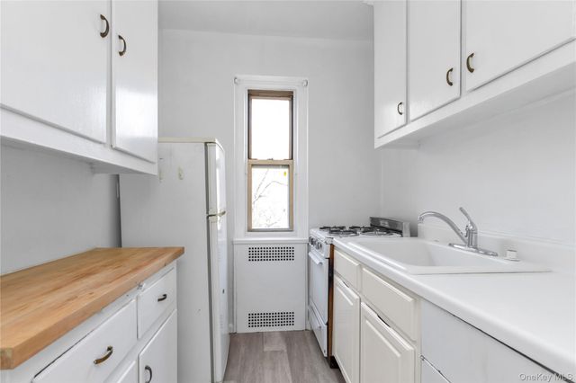 68-63 108th Street 3G, Forest Hills, NY 11375