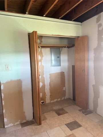 7738 Fm 331 Road, Bellville, TX 77418