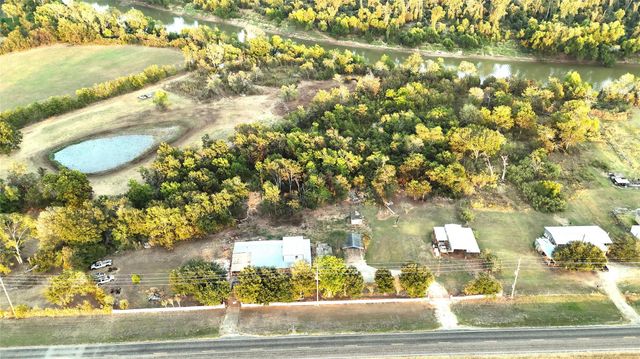 7738 Fm 331 Road, Bellville, TX 77418