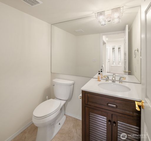 13809 SE 255th Place, Kent, WA 98042
