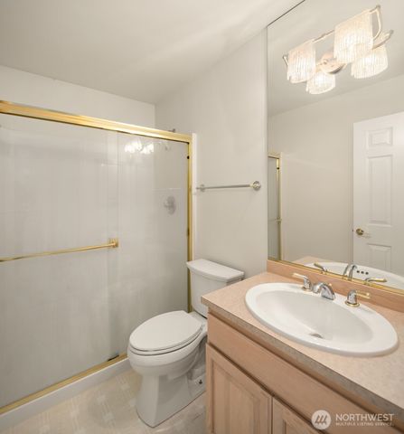 13809 SE 255th Place, Kent, WA 98042