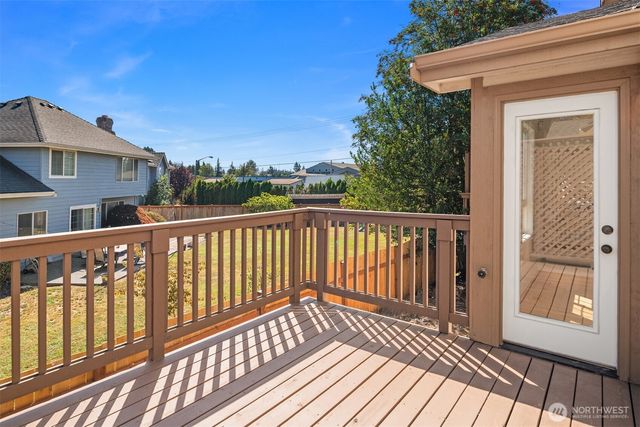 13809 SE 255th Place, Kent, WA 98042