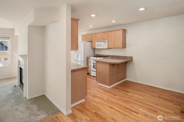 13809 SE 255th Place, Kent, WA 98042
