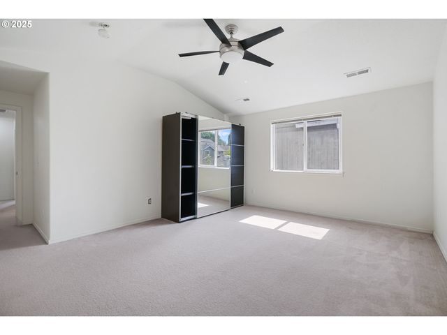 1456 Se BLANCHARD St, Hillsboro, OR 97123